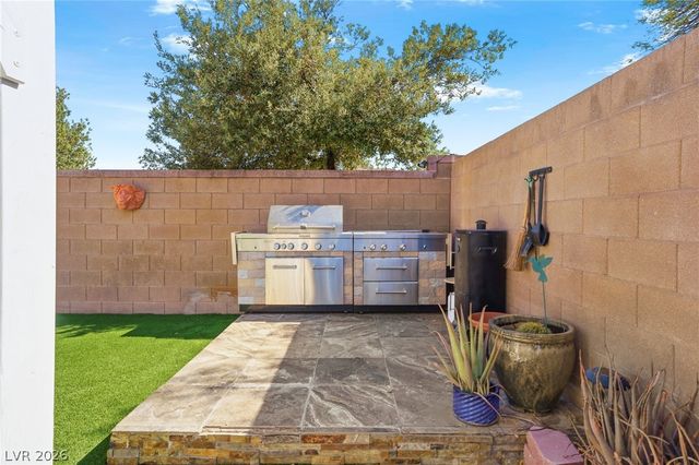 8807 Tangerine Sky Avenue, Las Vegas, NV 89178
