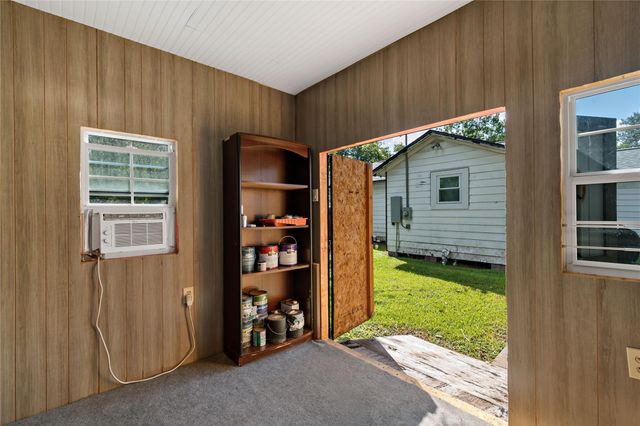 605 Maple Avenue, Pasadena, TX 77506