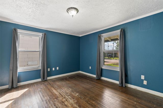 605 Maple Avenue, Pasadena, TX 77506