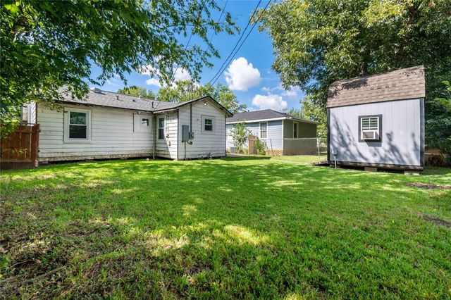 605 Maple Avenue, Pasadena, TX 77506