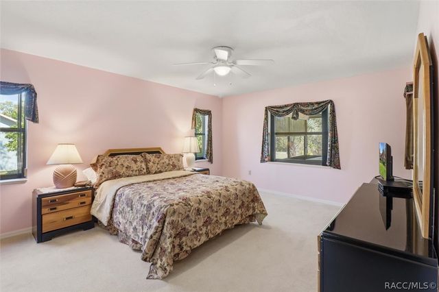 685 E Savoy Street, Lecanto, FL 34461