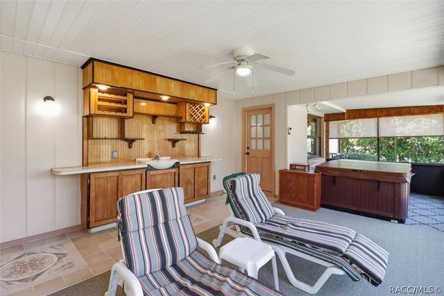 685 E Savoy Street, Lecanto, FL 34461