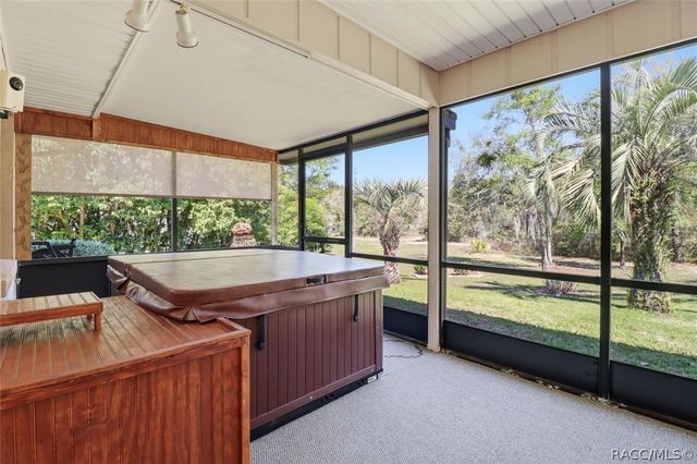 685 E Savoy Street, Lecanto, FL 34461