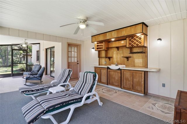 685 E Savoy Street, Lecanto, FL 34461