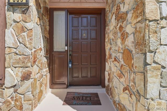 685 E Savoy Street, Lecanto, FL 34461