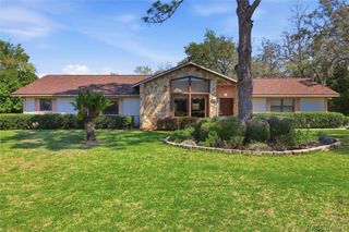 685 E Savoy Street, Lecanto, FL 34461