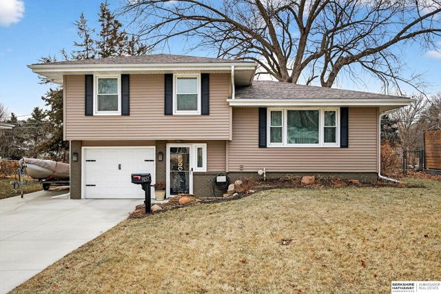 9157 Meadow Drive, Omaha, NE 68114