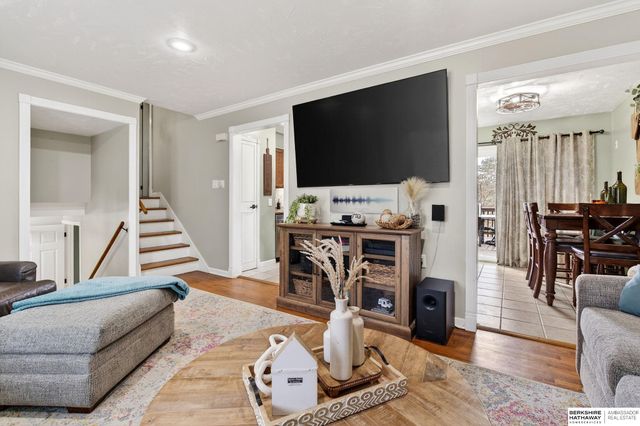 9157 Meadow Drive, Omaha, NE 68114