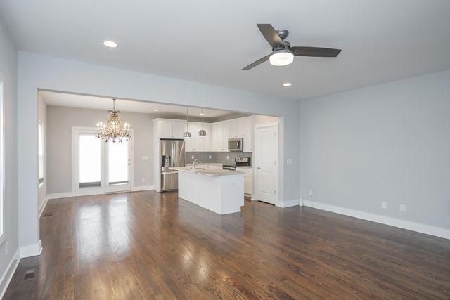 2020 14th Ave, N, Nashville, TN 37208