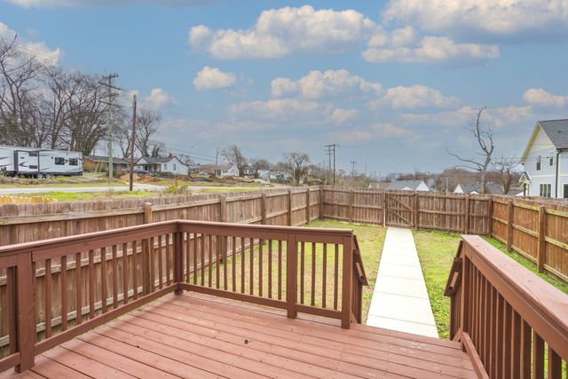 2020 14th Ave, N, Nashville, TN 37208