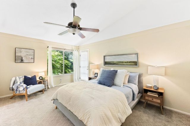 100 Hensey Ct, Folsom, CA 95630
