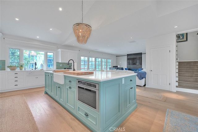 5590 E The Toledo, Long Beach, CA 90803