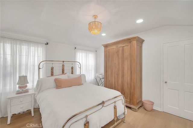 5590 E The Toledo, Long Beach, CA 90803