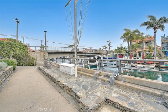 5590 E The Toledo, Long Beach, CA 90803