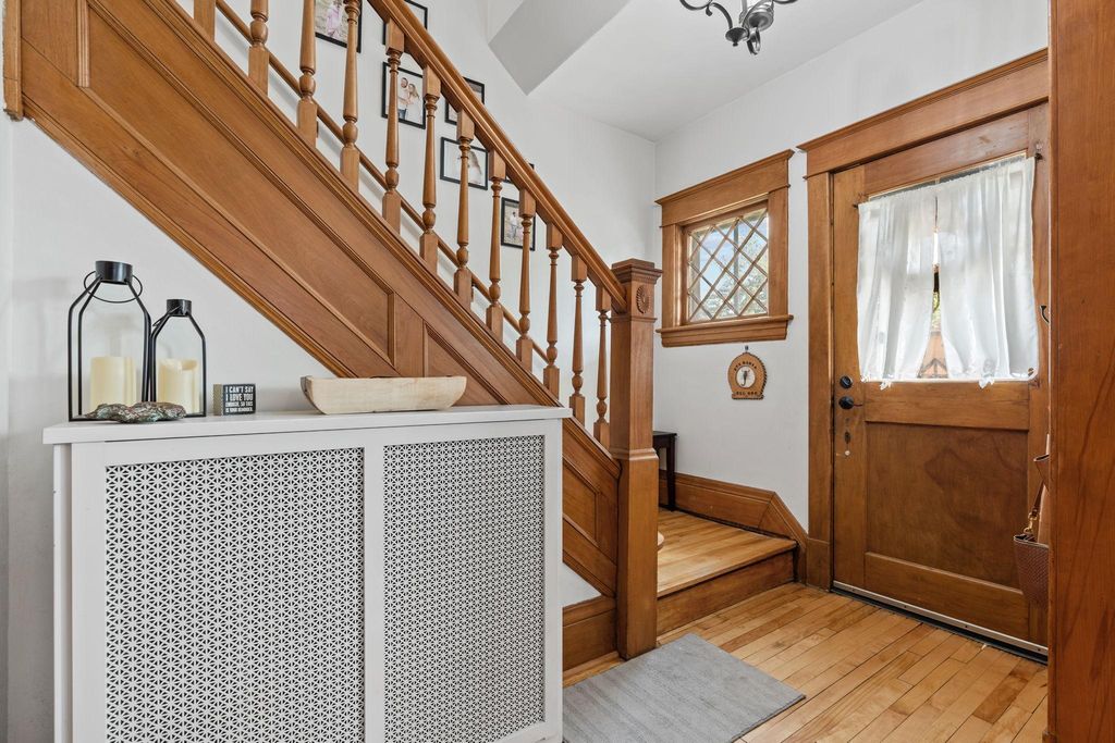 229 4th Avenue N, South Saint Paul, MN 55075 — photo 2