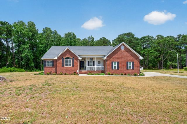 9245 Chickapee Drive, Linden, NC 28356