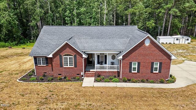 9245 Chickapee Drive, Linden, NC 28356