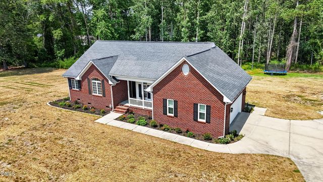 9245 Chickapee Drive, Linden, NC 28356