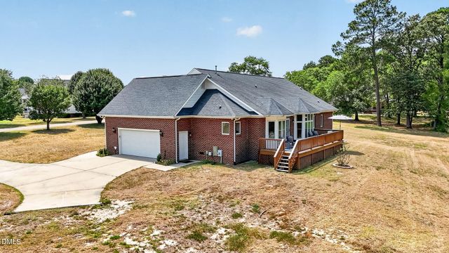 9245 Chickapee Drive, Linden, NC 28356