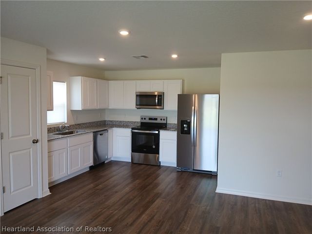 1297 Stone Ridge Circle, Sebring, FL 33870