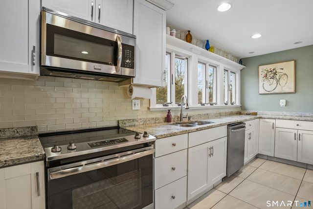 766 Paradise Avenue, Hamden, CT 06514