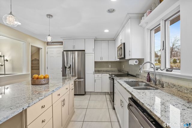 766 Paradise Avenue, Hamden, CT 06514