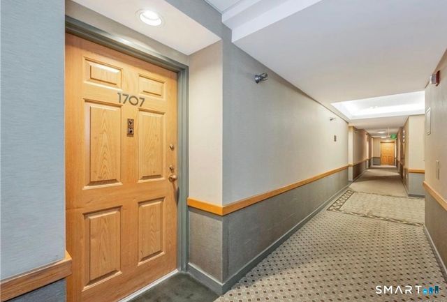127 Greyrock Place 1707, Stamford, CT 06901