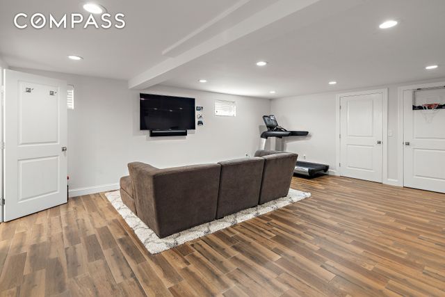 8008 Harbor View Terrace, New York City, NY 11209