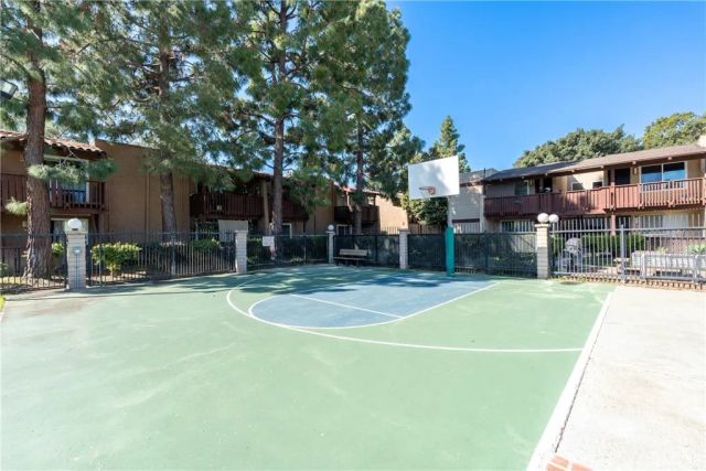 1030 W Macarthur Boulevard 91, Santa Ana, CA 92707