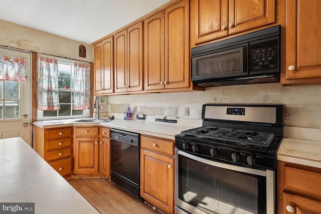 329 WHITFIELD RD, Baltimore, MD 21228