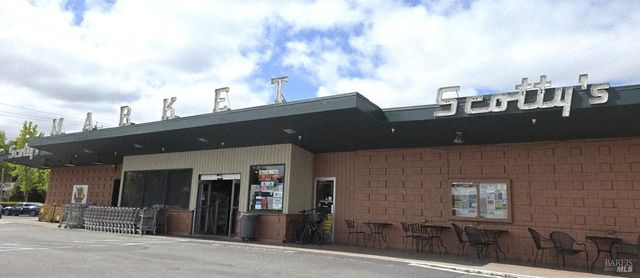 4 Galway Ln, San Rafael, CA 94903