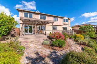 4 Galway Ln, San Rafael, CA 94903