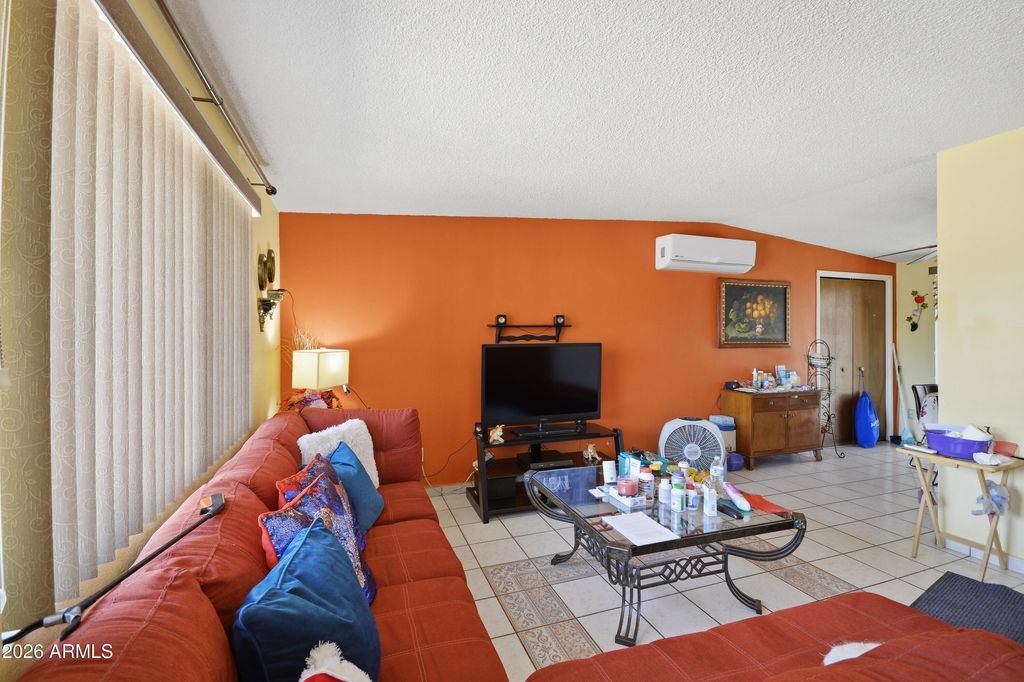 Image 4 of property listing at 3102 S SUNSET VILLA Avenue, Tucson, AZ 85713