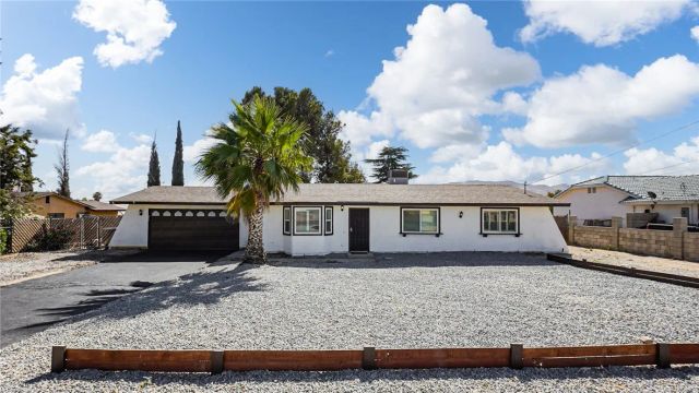 8205 Peach, Hesperia, CA 92345
