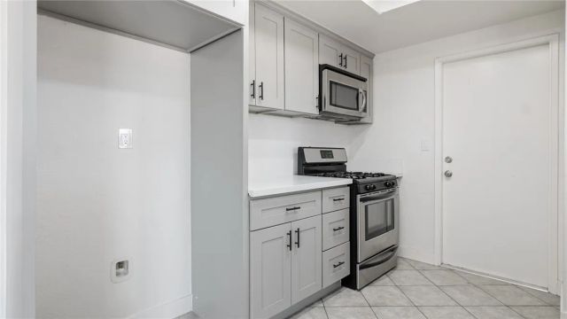 8205 Peach, Hesperia, CA 92345