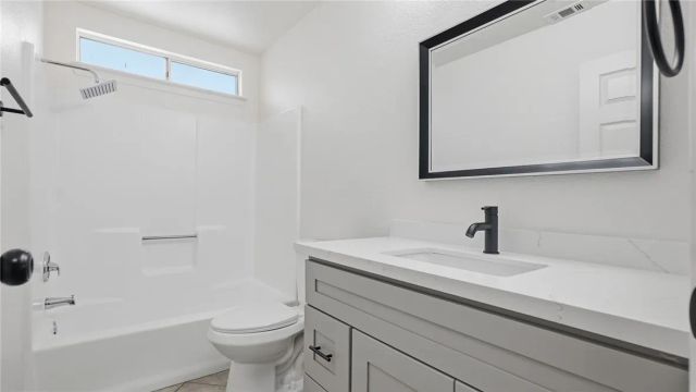 8205 Peach, Hesperia, CA 92345