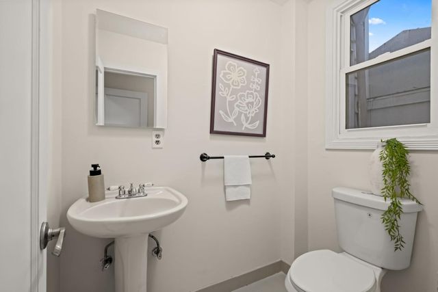 2270 27th Avenue, San Francisco, CA 94116