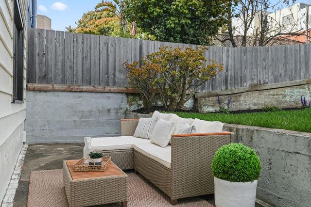 2270 27th Avenue, San Francisco, CA 94116