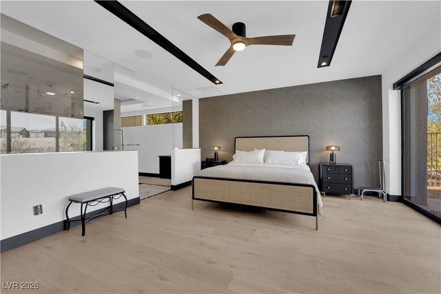 16 Canyon Shores Place, Henderson, NV 89011