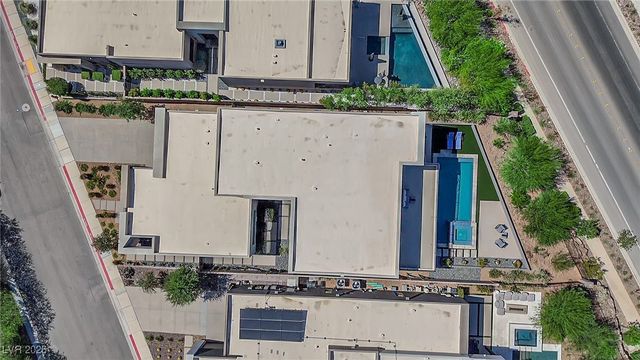 16 Canyon Shores Place, Henderson, NV 89011