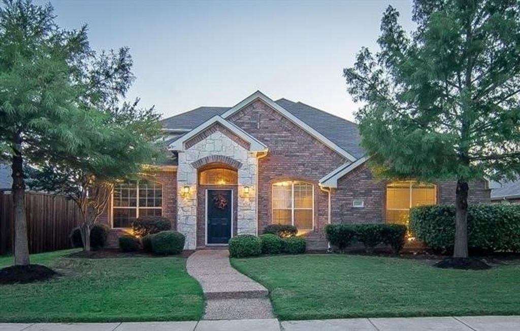 12493 Bruschetta Drive, Frisco, TX 75035