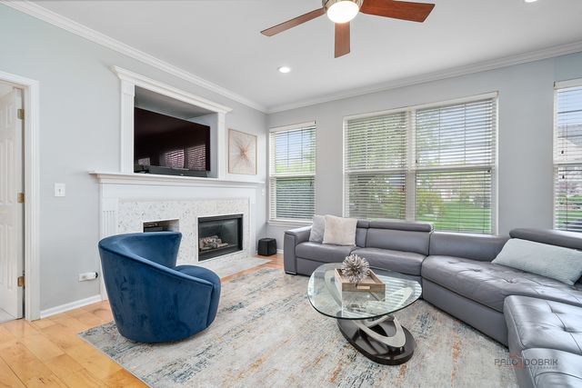 258 Colonial Drive, Vernon Hills, IL 60061
