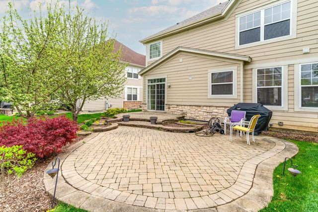 258 Colonial Drive, Vernon Hills, IL 60061
