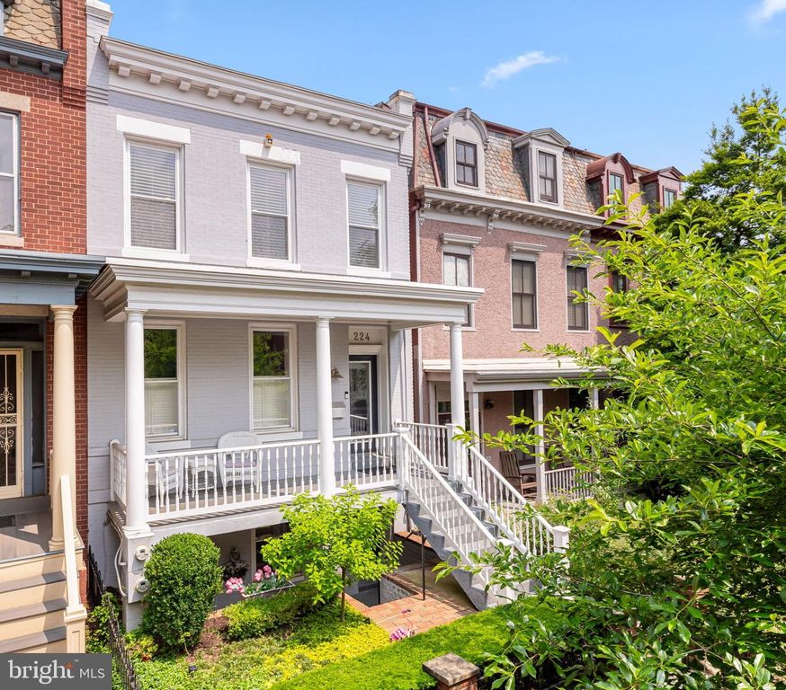 224 9TH ST SE, Washington, DC 20003