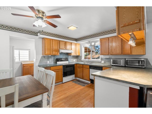 4925 Se 133RD Ave, Portland, OR 97236