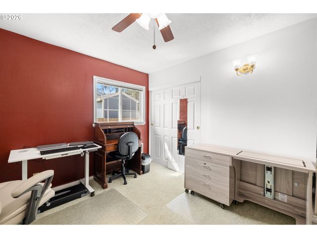 4925 Se 133RD Ave, Portland, OR 97236