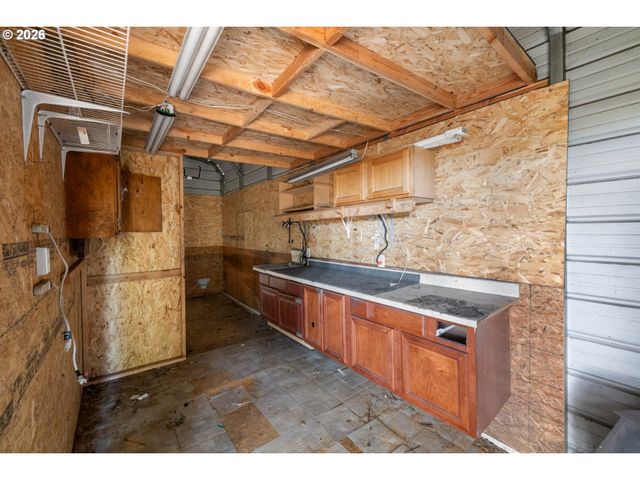 4925 Se 133RD Ave, Portland, OR 97236