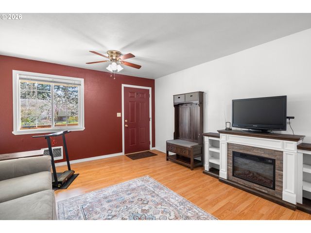 4925 Se 133RD Ave, Portland, OR 97236