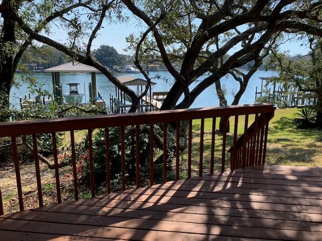 506 Amelia Street, Fort Walton Beach, FL 32547