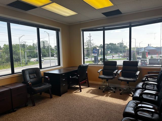 222 Vollmer Road 2B, Chicago Heights, IL 60411